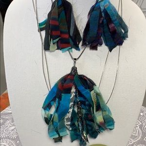 Drop tase earring and necklace set NEW